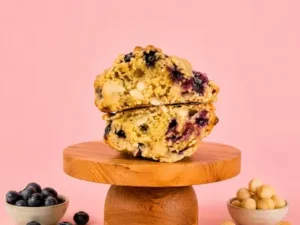Mokies Macadamia Blueberry